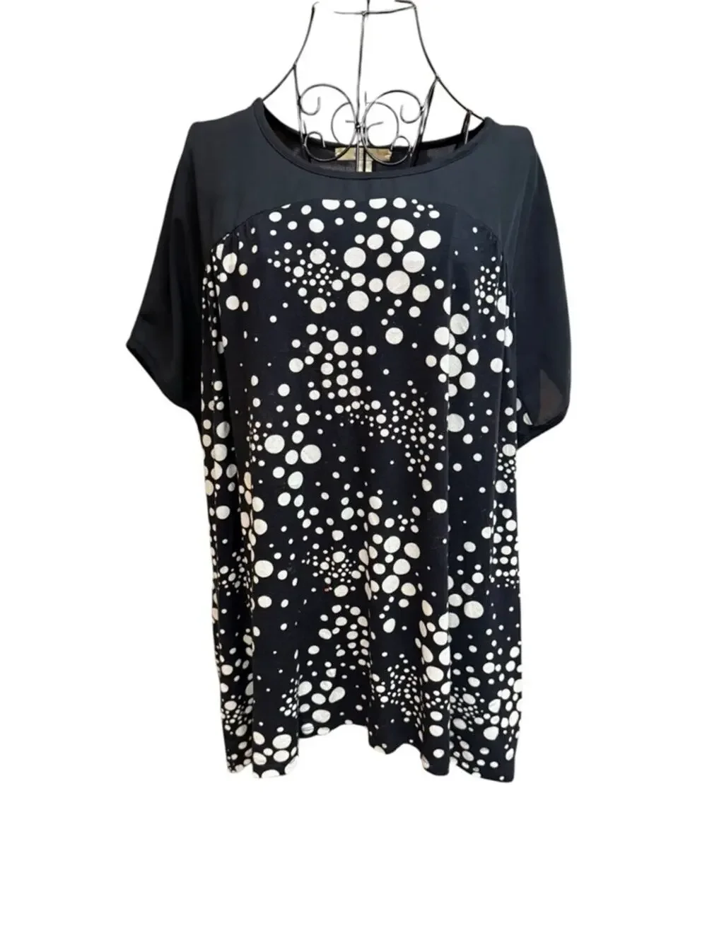 Sejour Black Top with White Dot Pattern 2X
